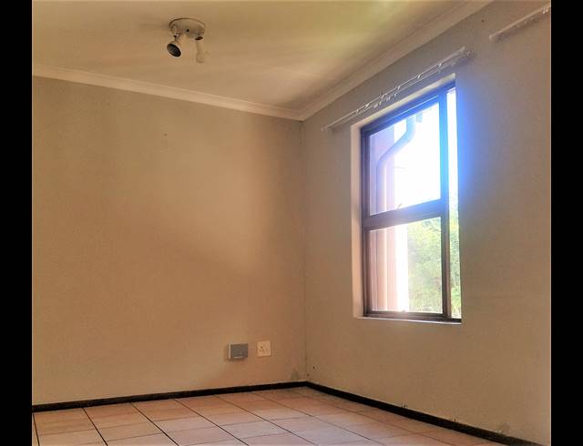 3 BEDROOM TOWNHOUSE RENTED IN WINCHESTER HILLS